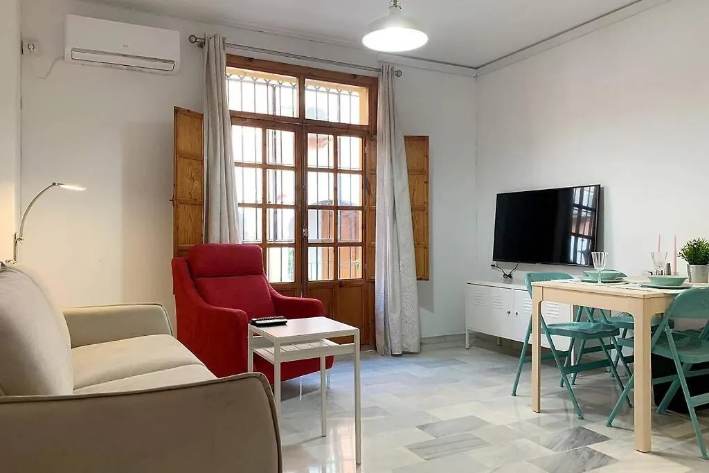 Historia Y Tradicion - Sevilla Desde Dentro. 0*, Севилья